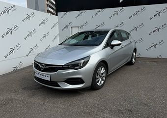 Où se trouve le démarreur sur l'Opel Astra h 1.7 cdti ?