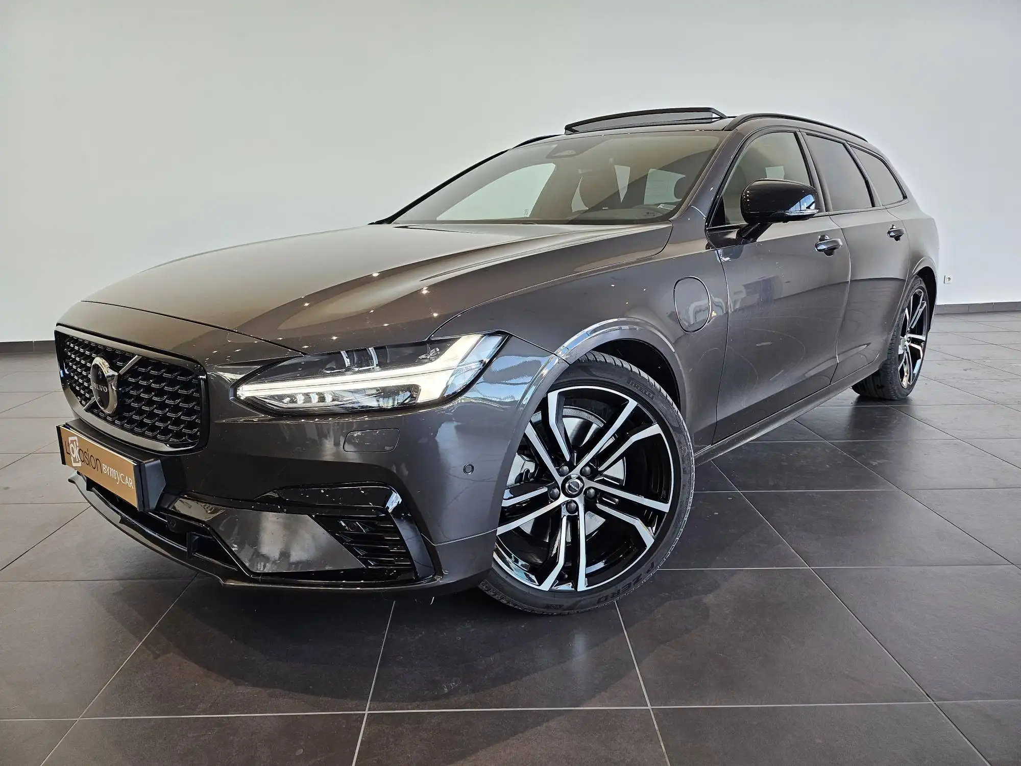V90 T8 AWD Recharge 303 + 87 ch Geartronic 8