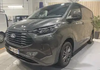 CUSTOM VAN LIM 320 L1 PHEV 227 CVT