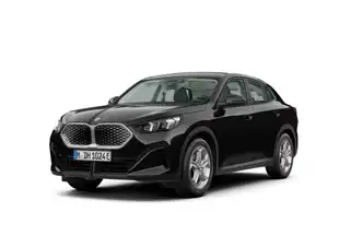 iX2 eDrive20 204ch BVA