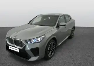iX2 eDrive20 204ch BVA