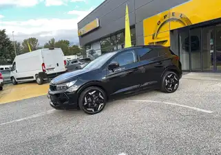 Grandland Hybrid 300 ch AWD BVA8